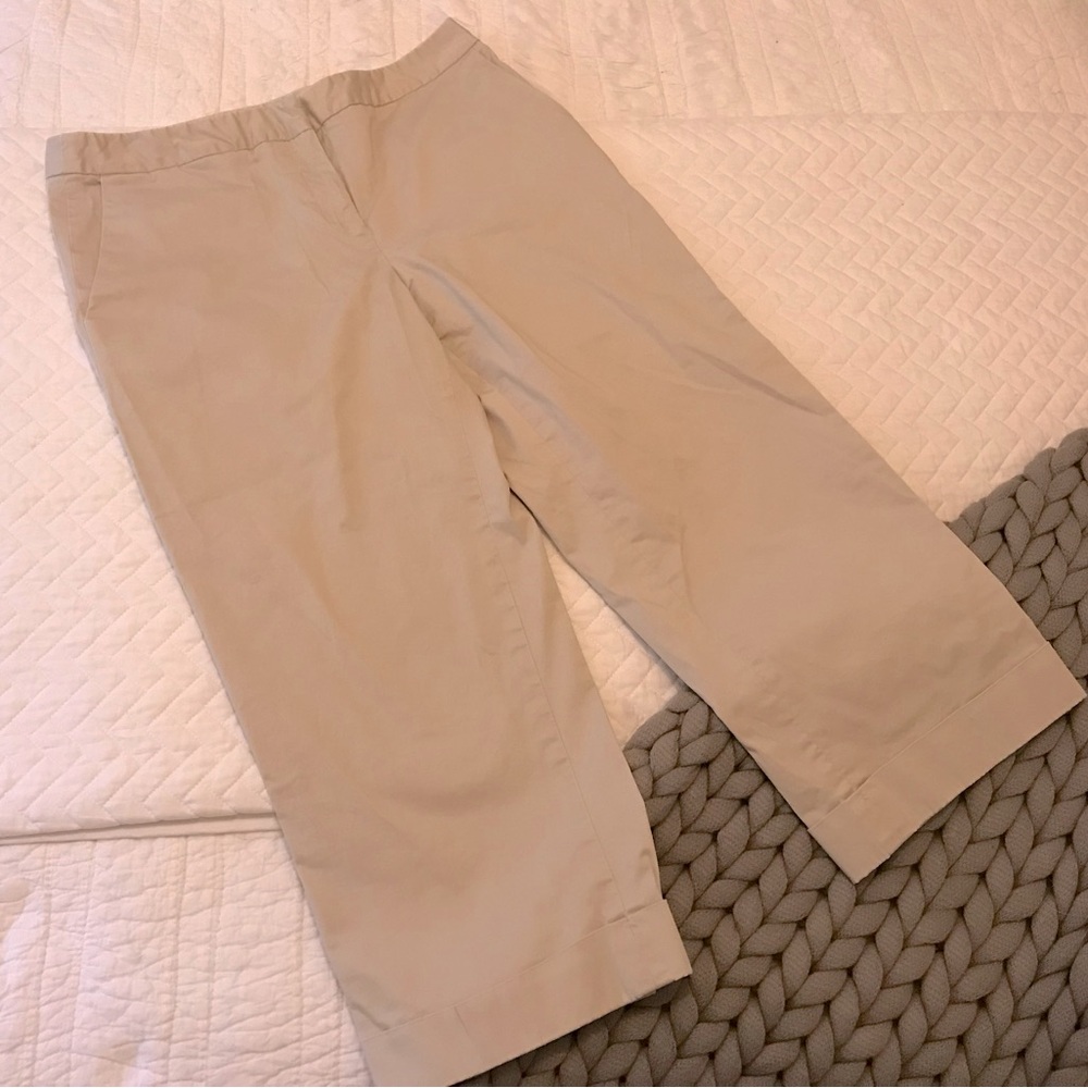 Alfani Beige Capris - Sz 8